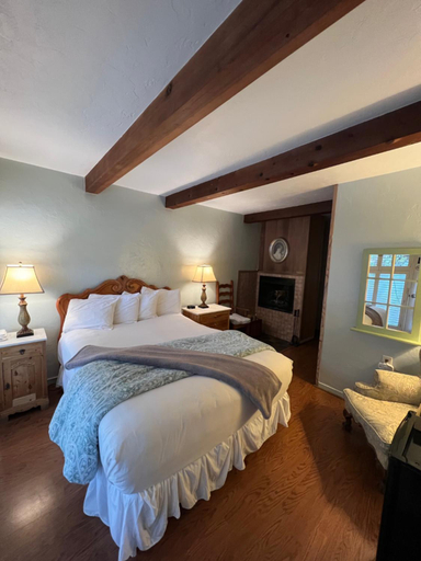 Bedroom 2, Carmel Garden Inn, Monterey