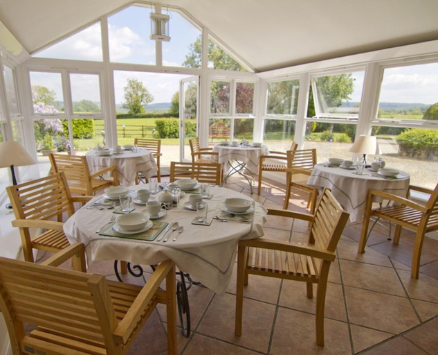 Food & Drinks 2, The Place To Stay, Somerset