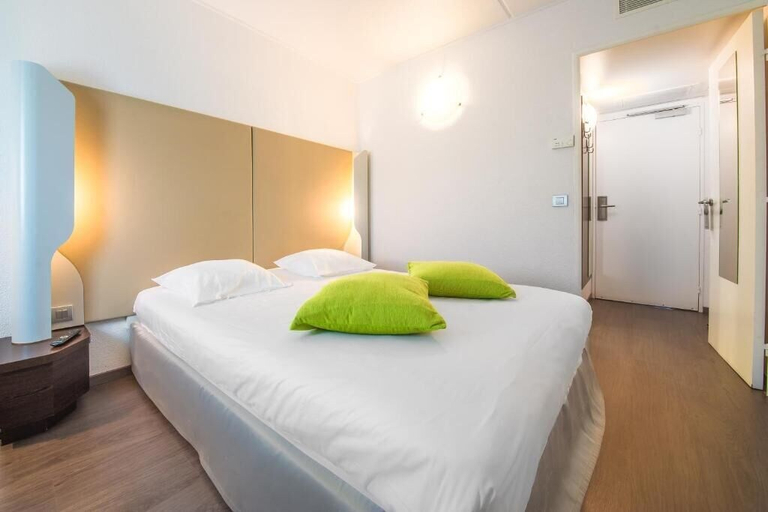 Bedroom 5, Mandarina Luxembourg Airport Hotel, Luxembourg
