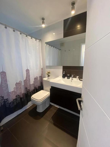 Bathroom 4, Views Cordillera, Cordillera