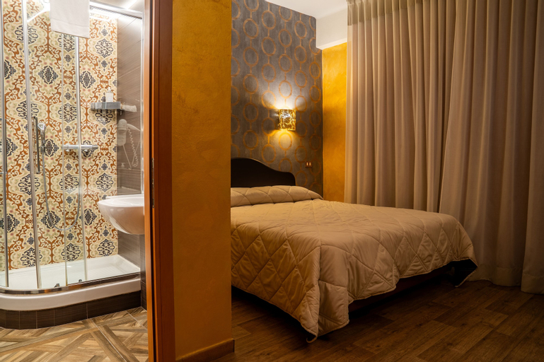 Bedroom 12