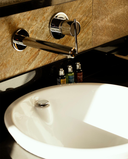 Bathroom 5, Hotel Monopol, Będzin