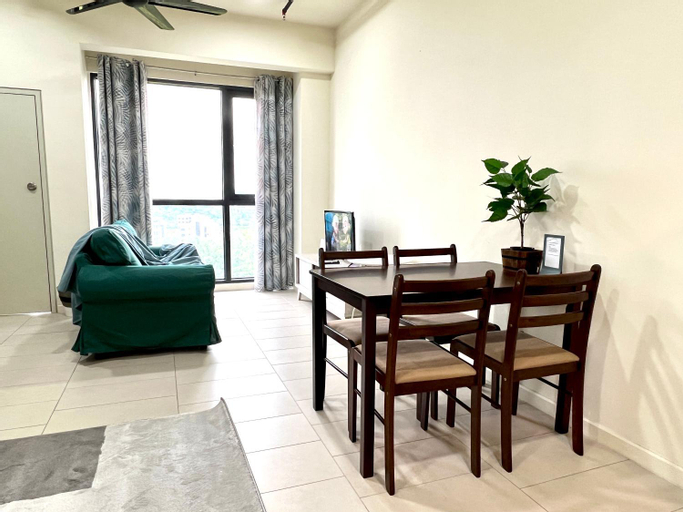 Dining Room 4