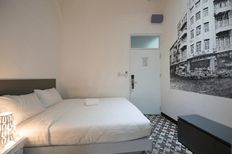 Bedroom 13