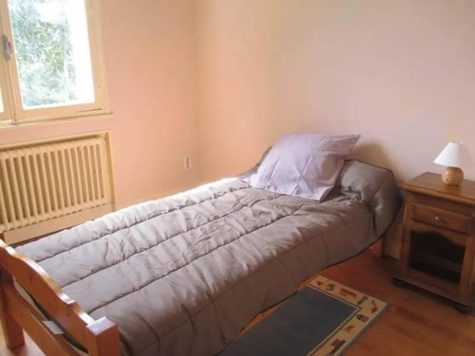 Bedroom 4, LE PERTHUIS, Saône-et-Loire
