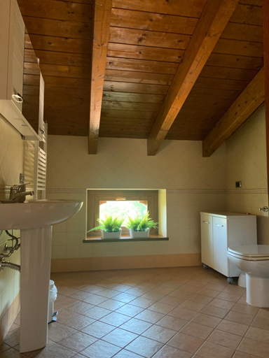 Bathroom 4, Borgo La Morra, Modena