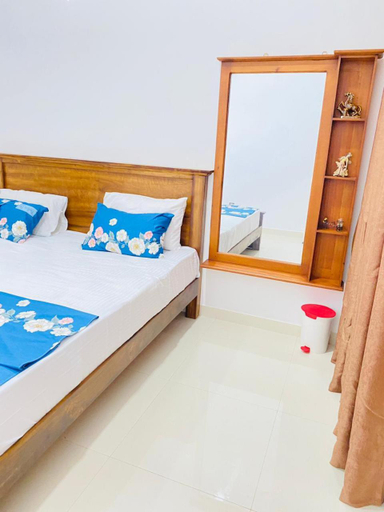Others 4, White Villa, Weligama