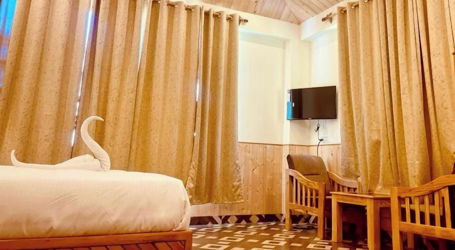 Bedroom 2, BSR Resort by Apple Orchards, Kullu