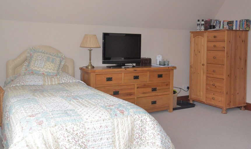 Bedroom 3, Home Farm, Highland