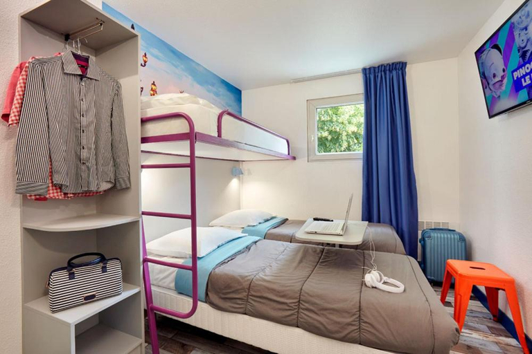 Bedroom 2, Welcomotel Les Mureaux, Yvelines