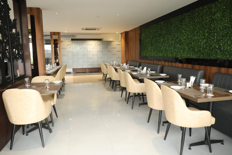 Food & Drinks 5, Paras Inn, Gurgaon