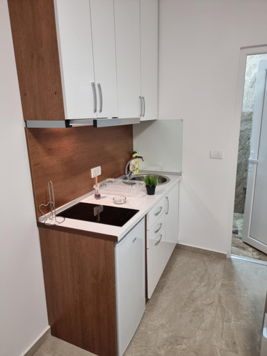 Others 5, Ebra Lux Apartmani