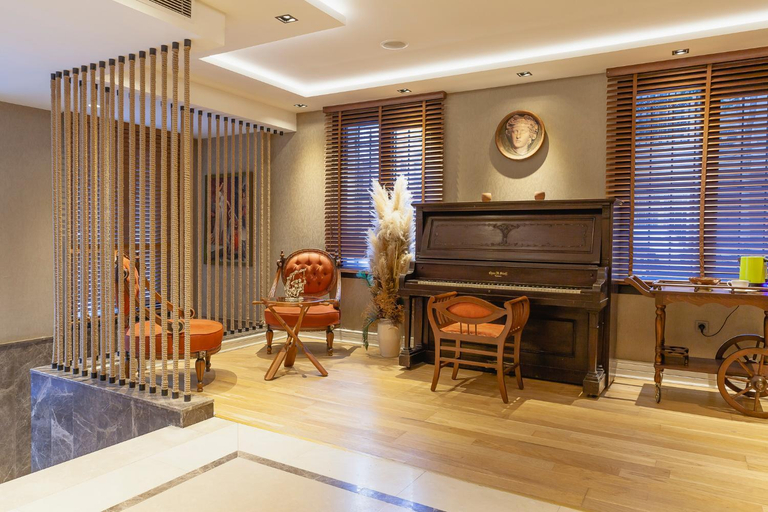 Public Area, Lord Morgan & Exclusive Design Cihangir, Beyoğlu