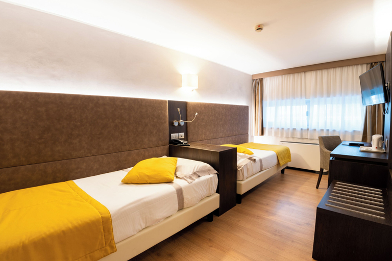 Bedroom 3, Hotel Como, Como