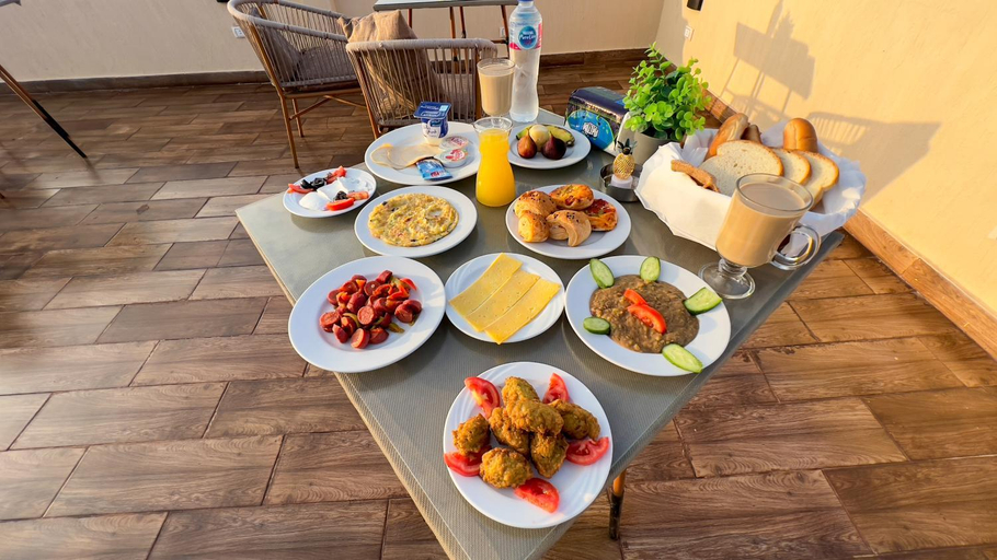 Food & Drinks 4, Glory Pyramids Inn, Unorganized in Al Jizah