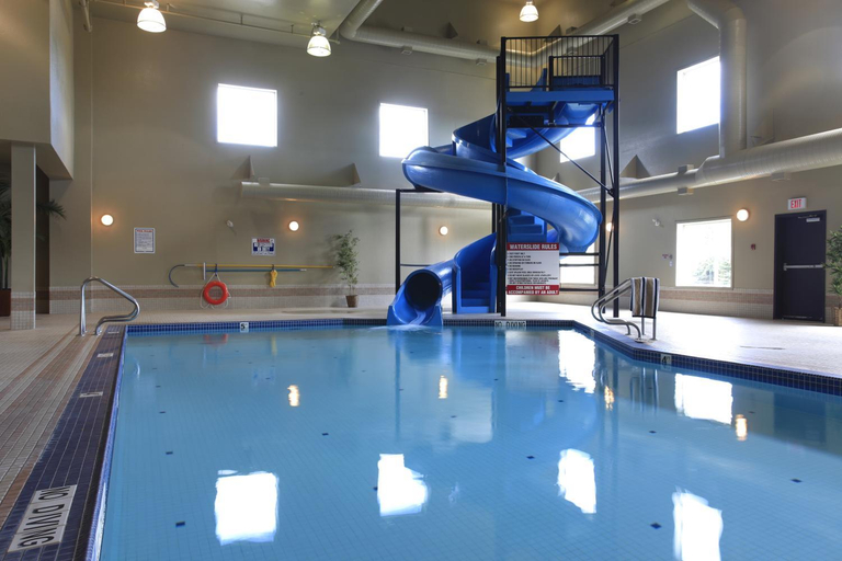 Sport & Beauty 2, Pomeroy Inn and Suites Dawson Creek, Peace River