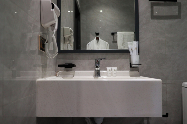Bathroom 4, Diamond Hotel Shymkent, Shymkent