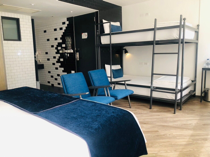 Bedroom 12
