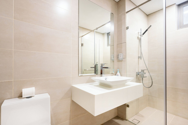 Bathroom 4, Helios Riverside Apartment, District 4