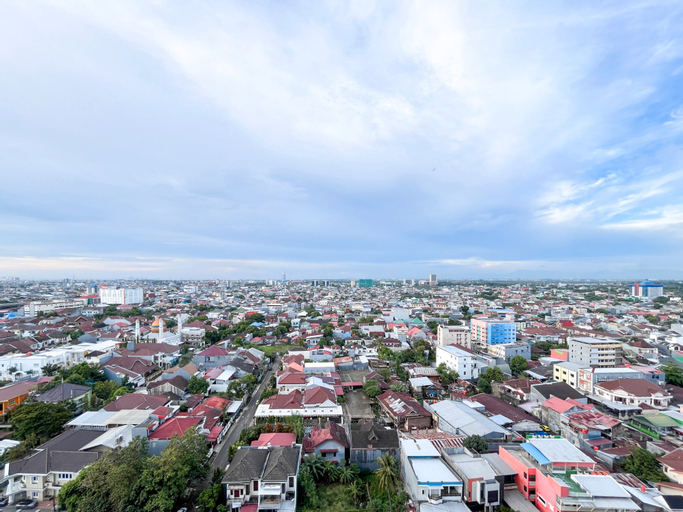 Exterior & Views 4, Spacious Studio Room at Vida View Makassar Apartment By Travelio, Makassar