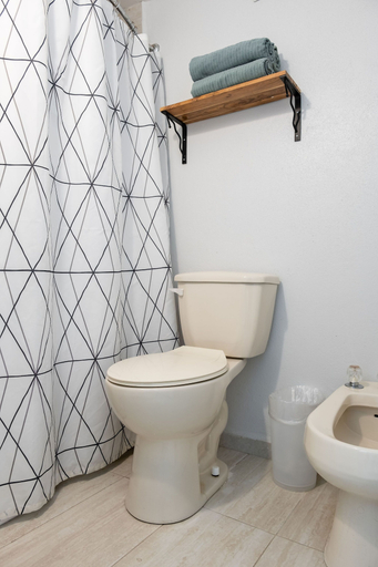 Bathroom 3, MEDIA LUNA STUDIO OCEANVIEW