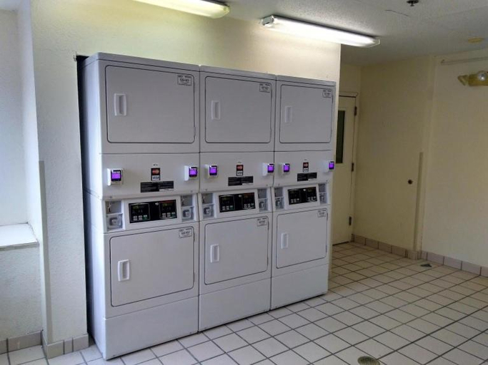 Others 3, InTown Suites Extended Stay Indianapolis IN - Traders Point, Indianapolis