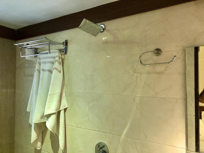 Others 5, pravasi residency, Mumbai Suburban