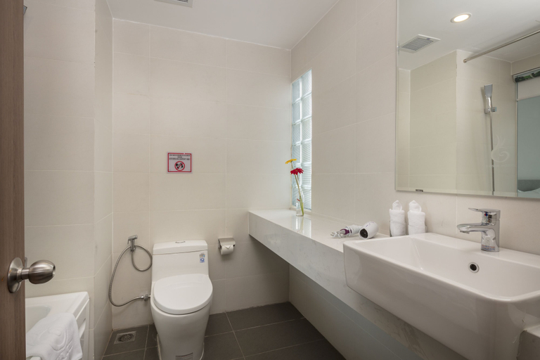 Bathroom 4, Gosia Hotel, Nha Trang
