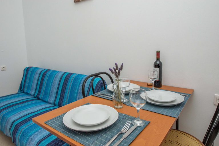 Others 2, Lena's Apartments, Ionian Islands