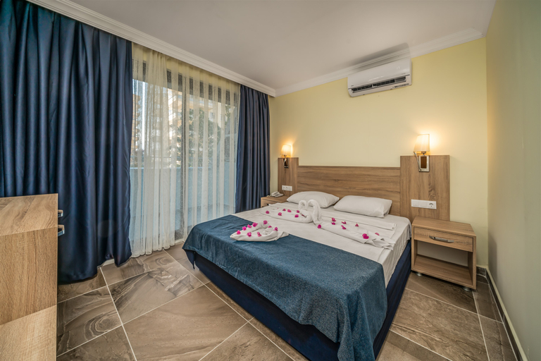 Bedroom 4, Arsi Blue Beach Hotel, Alanya