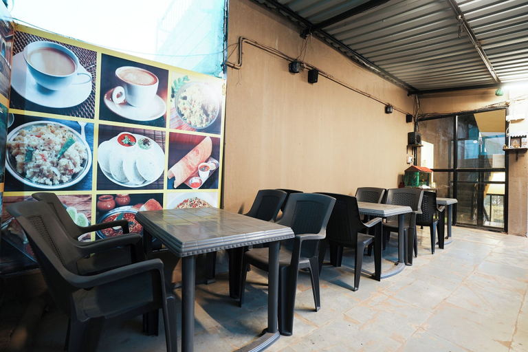 Food & Drinks 4, Chinar Residency, Bondarwadi Road, Panchgani, Mahabaleshwar, Satara