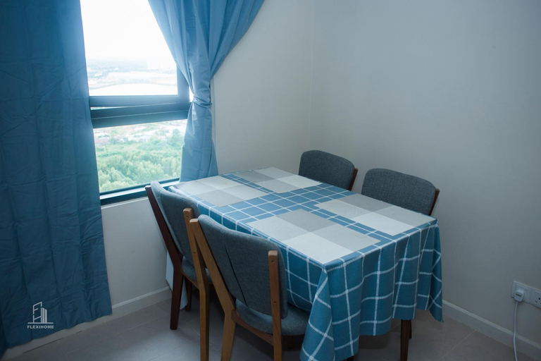 Others 5, 9am-5pm, SAME DAY CHECK IN AND CHECK OUT, Work from Home, Comfy & Quiet Tamarind Suites-Cyberjaya by, Sepang