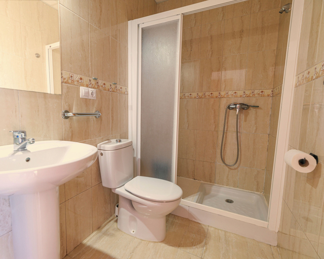 Bathroom 4, Maxcaly Playa by Blossom Hotels, Murcia