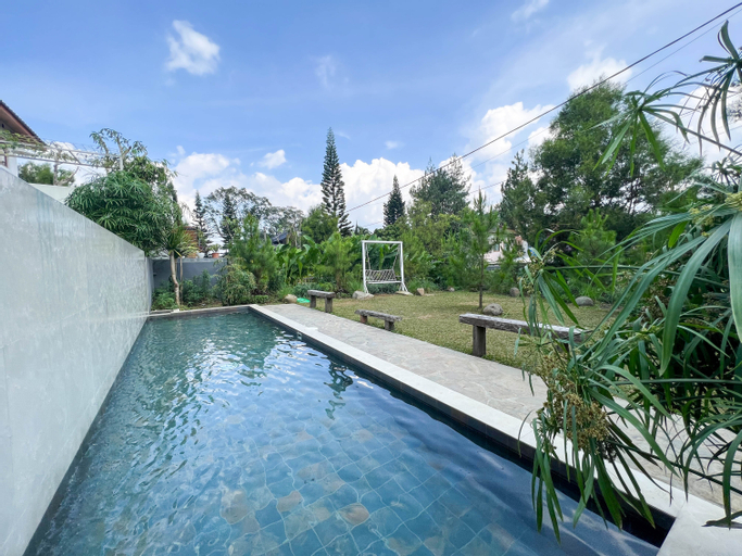 Swimming Pool 15