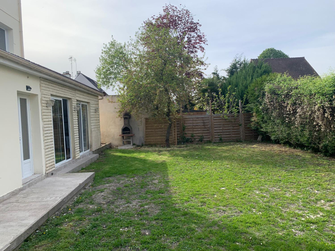 Others 2, Villa Tenjin chambre 12, Seine-Saint-Denis
