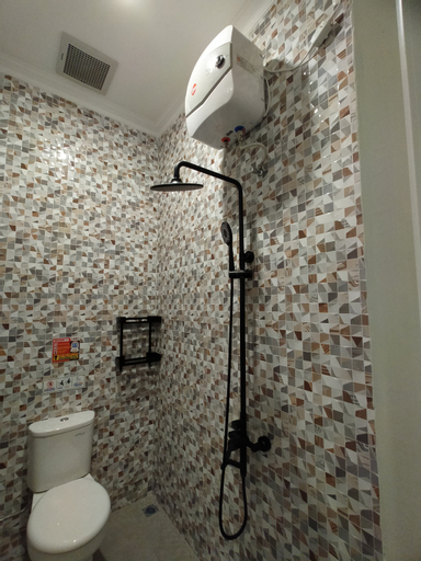 Bathroom 9