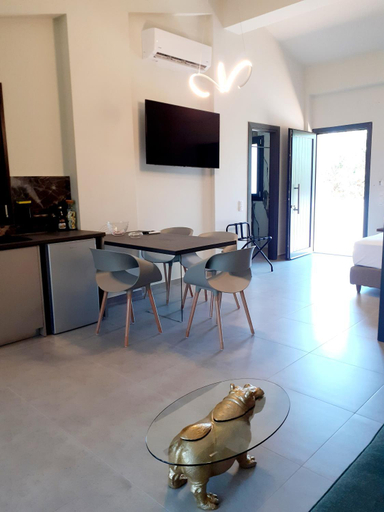 Others 2, The Zen Point detox suites, Peloponnese