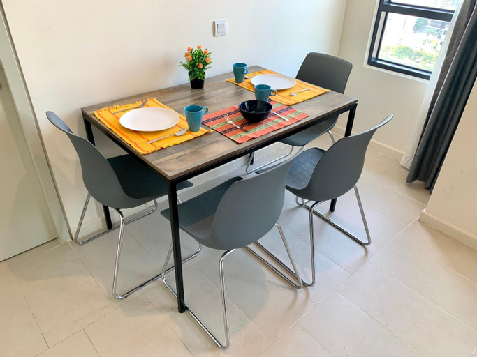 Dining Room 13
