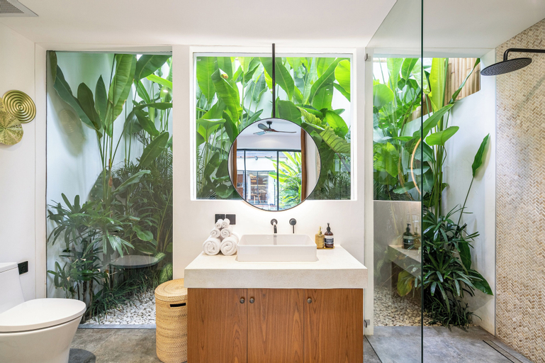 Bathroom 5