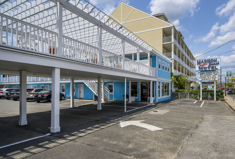 Exterior & Views 2, Madison Beach Motel, Worcester