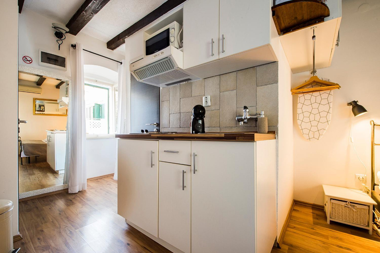 Others 2, Apartments Leticia, Split