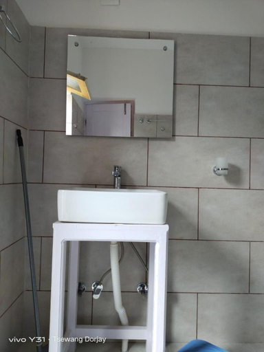 Bathroom 3, La-tsas Guest House, Leh