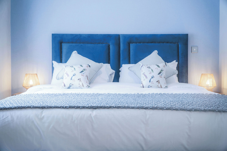 Bedroom 2, Harbour View - 2 Bedroom Apartment - Milford Haven, Pembrokeshire