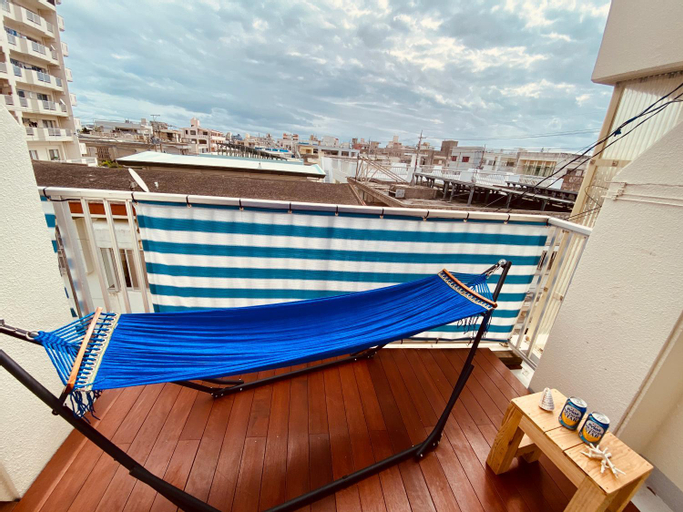 Exterior & Views 22