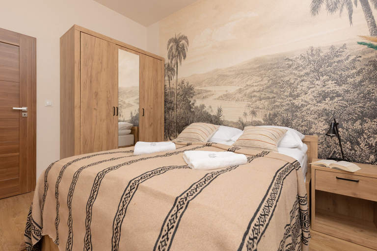 Bedroom 3, Srodziemnomorska Warsaw by Renters, Warsaw