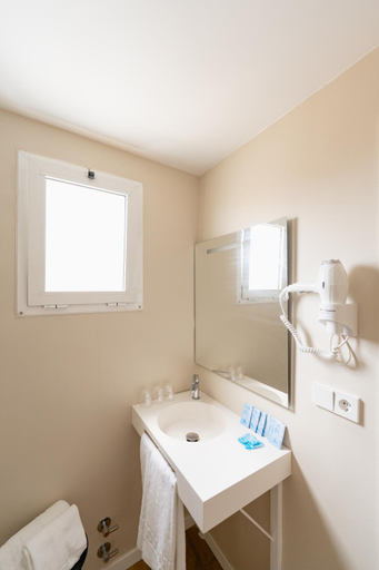 Bathroom 4, Internacional Hotel, Alicante