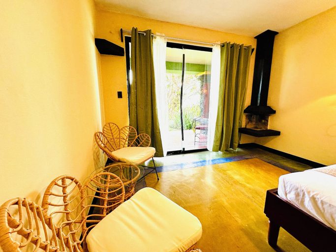 Bedroom 3, Lake Arenal Hotel, Brewery & Farm, Tilarán