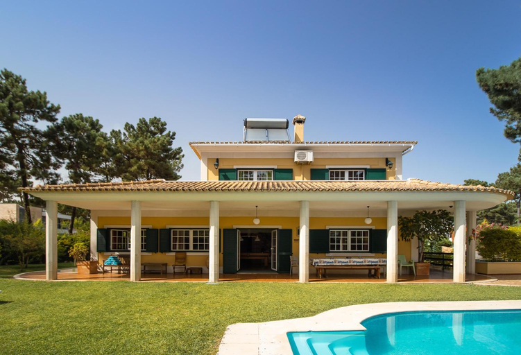 Exterior view 2, Family Friendly Villa Aroeira Golf, Almada