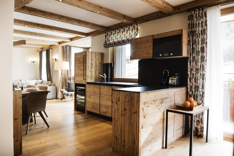 Others 3, Galzig Lodge, Landeck