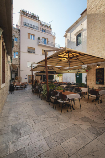 Others 4, Aborda Rooms, Split